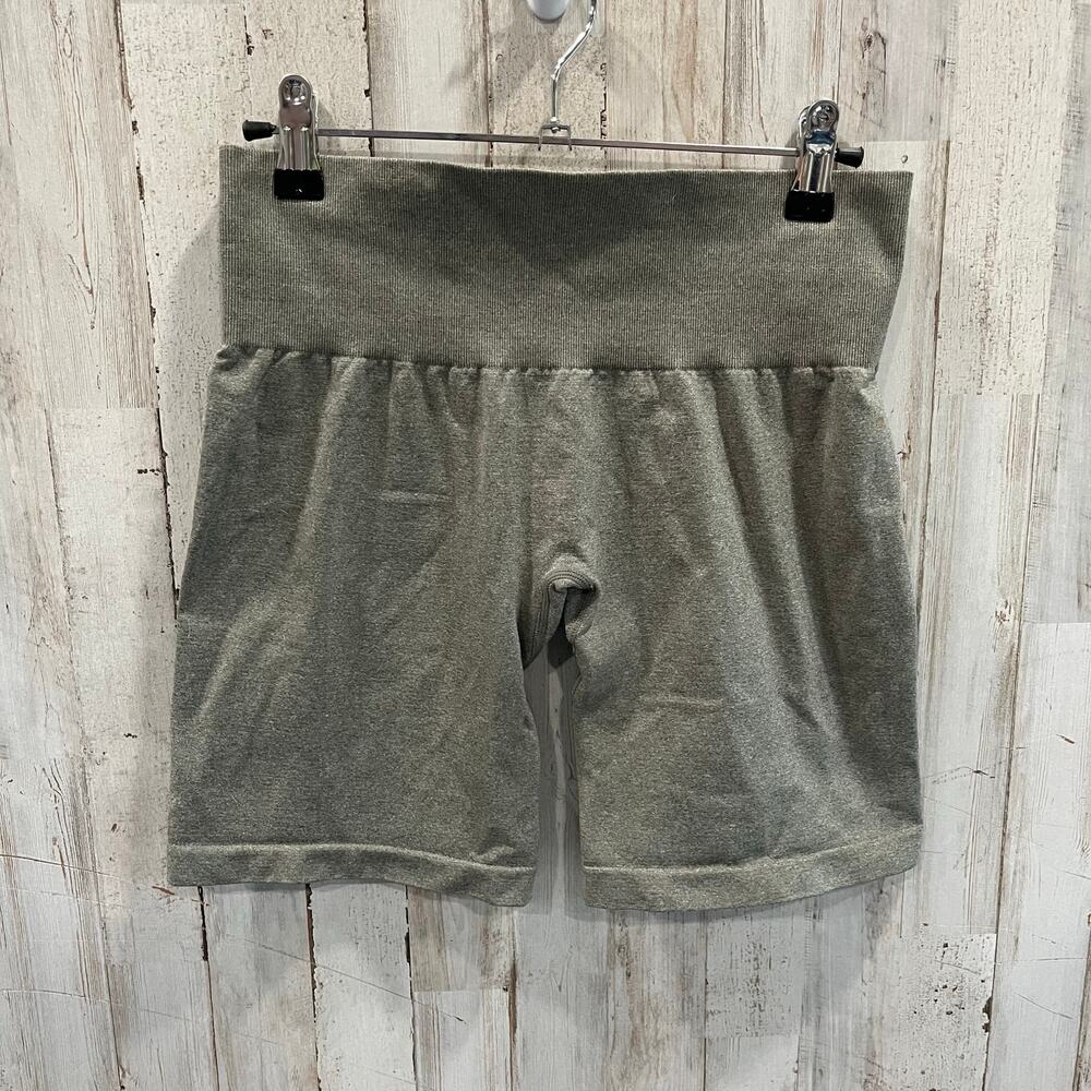 NVGTN Green Compression Seamless Workout Booty Shorts Womens Size Medium